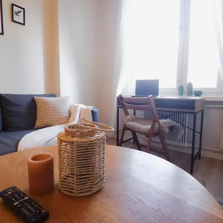 Guestfirst- Modern Boho Charm In Kallio Center Helsinki
