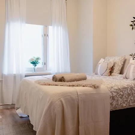 Guestfirst- Modern Boho Charm In Kallio Center Lägenhet *