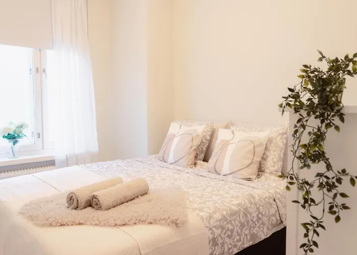 Apartamento Modern Boho Charm In Kallio, Walk To Center Helsínquia