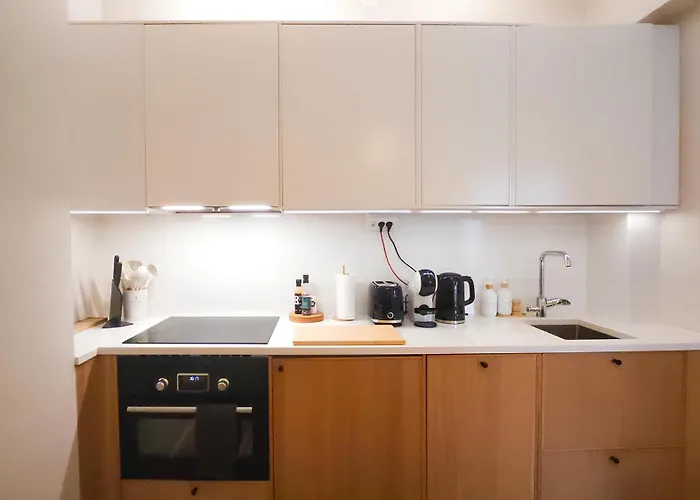 Modern Boho Charm In Kallio, Walk To Center *