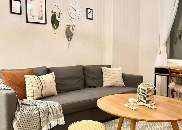 Modern Boho Charm In Kallio, Walk To Center Apartamento Helsínquia